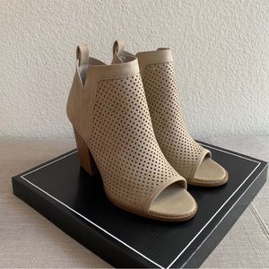 BRAND NEW Qupid Peep Toe Bootie in Taupe